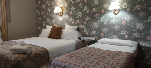 Basic Triple Room