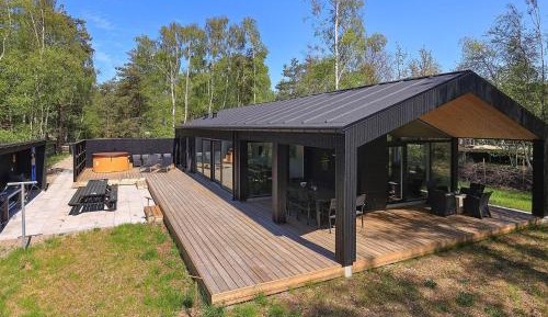 Four-Bedroom Holiday Home