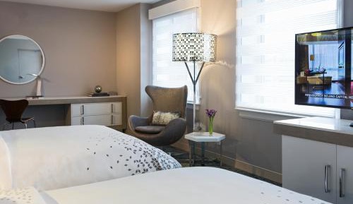 Signature Queen Room with 2 Queen Beds 