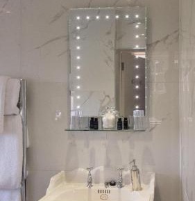 Superior Double Room with Four Poster Bed