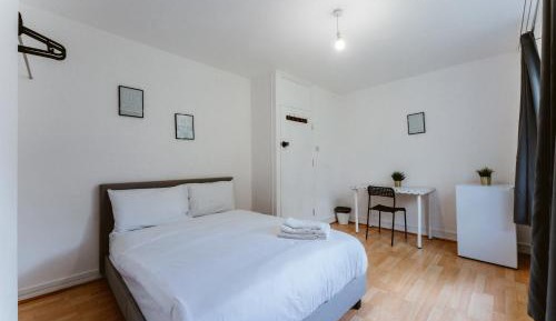 Double Room with Shared Bathroom