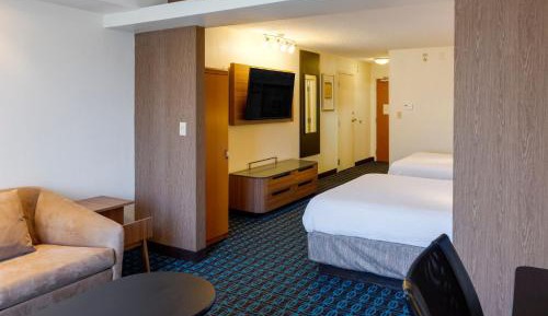 Queen Suite with Two Queen Beds and Sofa Bed