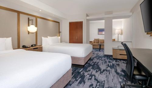 Queen Suite with Two Queen Beds
