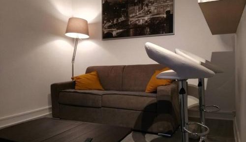 King Studio with Sofa Bed