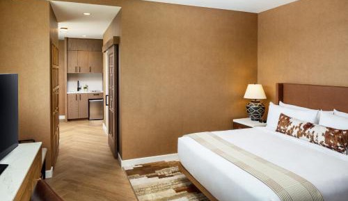 Superior King Room
