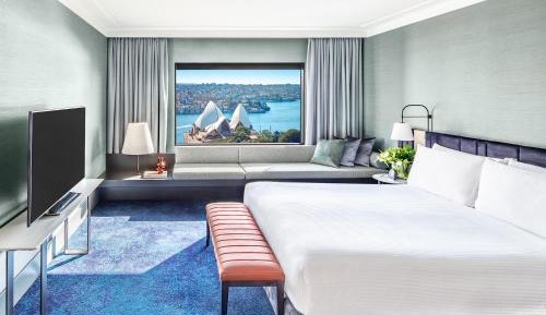 One-Bedroom Suite with Opera House View