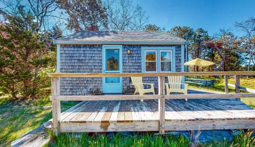 One Bedroom Apartment