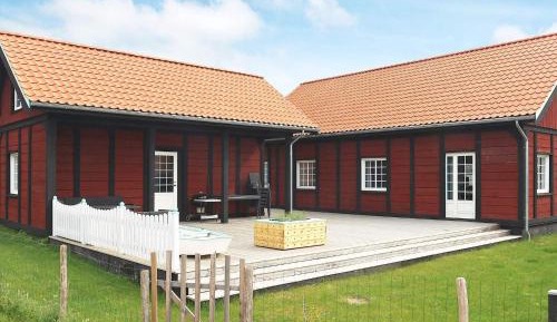 Three-Bedroom Vacation Home 