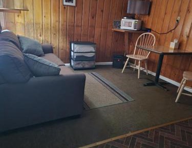 One-Bedroom Bungalow