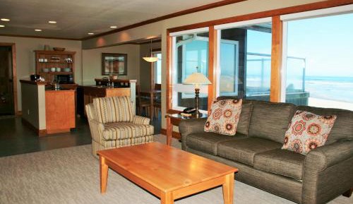Flagship - Ocean Front Two Bedroom Suite