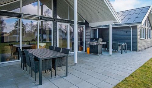 Five-Bedroom Holiday Home