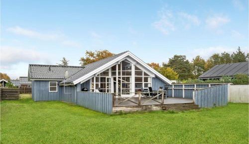 Three-Bedroom Vacation Home 