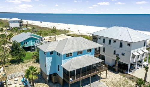 Three-Bedroom Vacation Home 