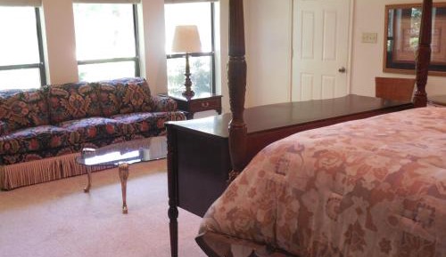 Queen Suite