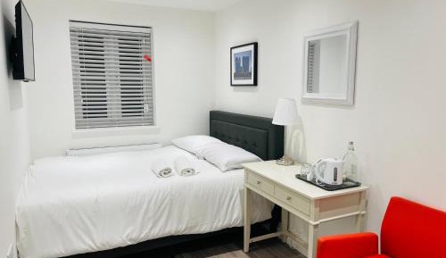 Double Room with Shared Bathroom