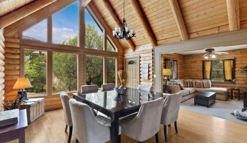Three-Bedroom Vacation Home 