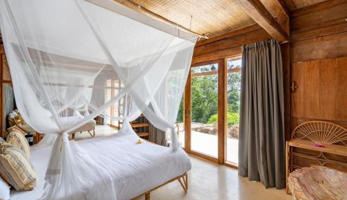 Island Double Room - Lower Floor