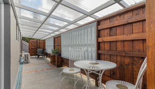 Single Room with Private Bathroom