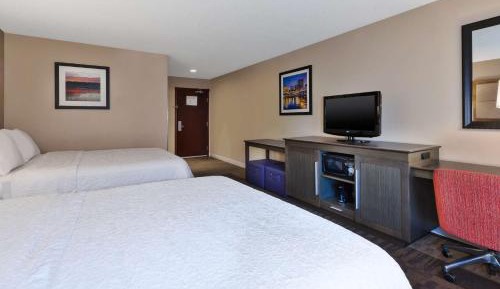 Room with Two Queen Beds - Non-Smoking