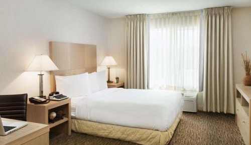 Queen Room - Disability Access/Non-Smoking