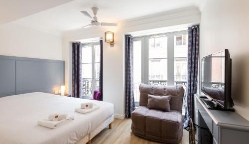 Standard Triple Studio