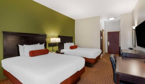Queen Room with Two Queen Beds - Non-Smoking