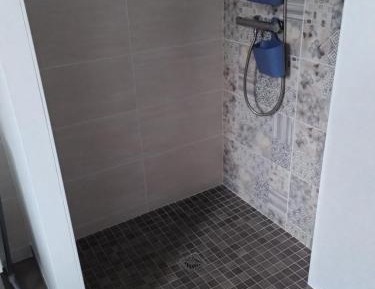 Standard Double Room with Shared Bathroom