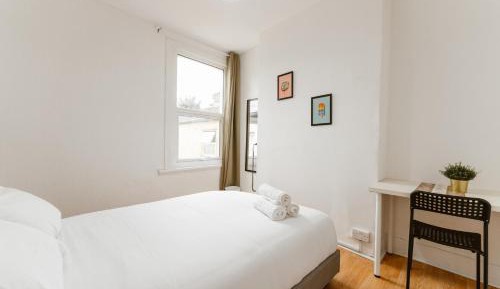 Double Room with Shared Bathroom