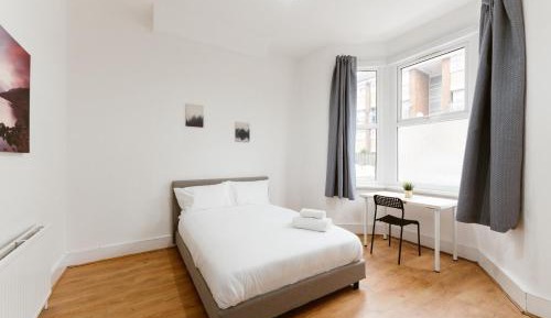 Double Room with Shared Bathroom