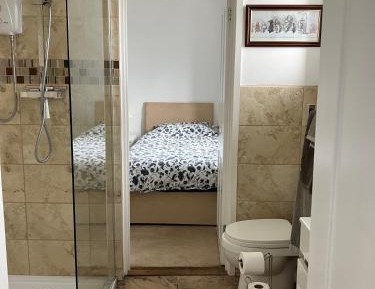 Deluxe Double Room with Shower