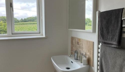 Deluxe Double Room with Shower