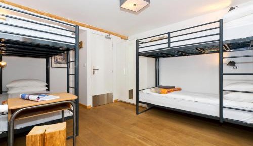 Bed in 4-Bed Mixed Dormitory Room