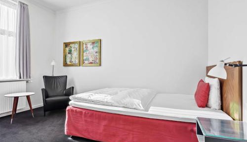 Standard Single Room - Non-Smoking