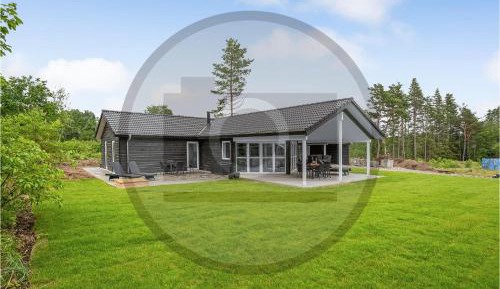 Four-Bedroom Vacation Home