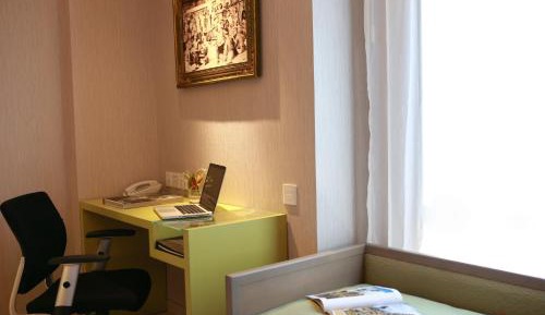 Superior Plus Twin Room