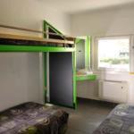 Triple Room (3 single beds) with Shared Bathroom