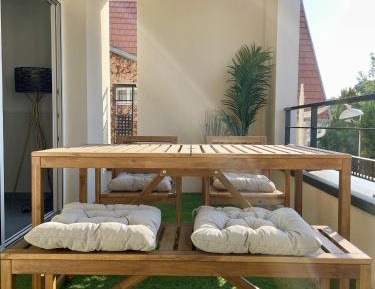 Apartment with Terrace