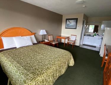 Queen Room