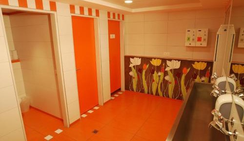 Single Bed in Mixed Dormitory Room