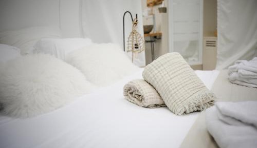 Deluxe Double Room with Shower