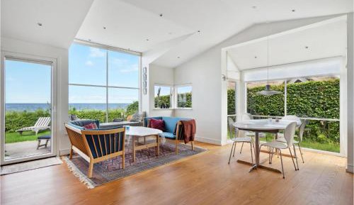 Three-Bedroom Vacation Home 