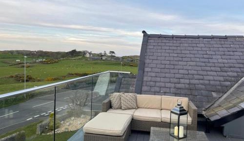 Deluxe Suite with Sea View