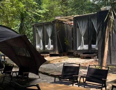 Quadruple Room with Private Bathroom