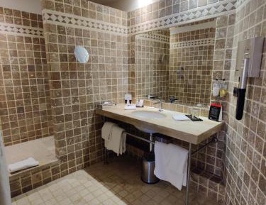 PRIVILEGE, Guest room, 2 Twin/Single Bed(s), City view  