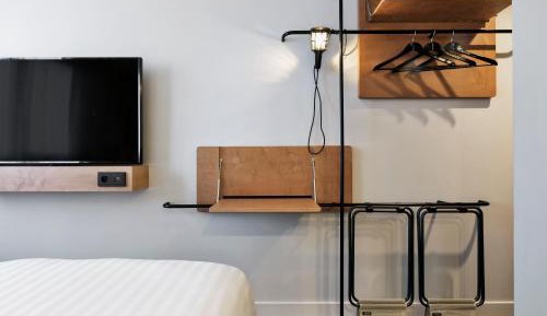 Moxy Sleeper Twin Room