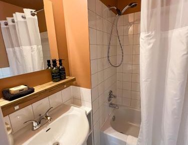 Quadruple Room with Bathroom
