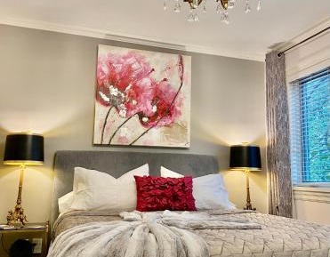 Deluxe Queen Room with Garden View