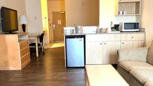 King Room - First Floor - Pet Friendly