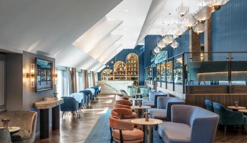 Classic King Room - Club Lounge Access