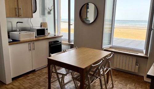 Studio with Sea View